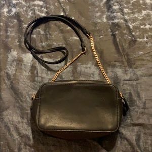{Forever 21} black double pocket crossbody